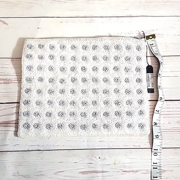 Charming Charlie RSVP Boho Beaded Clutch - NWT - Picture 8 of 10